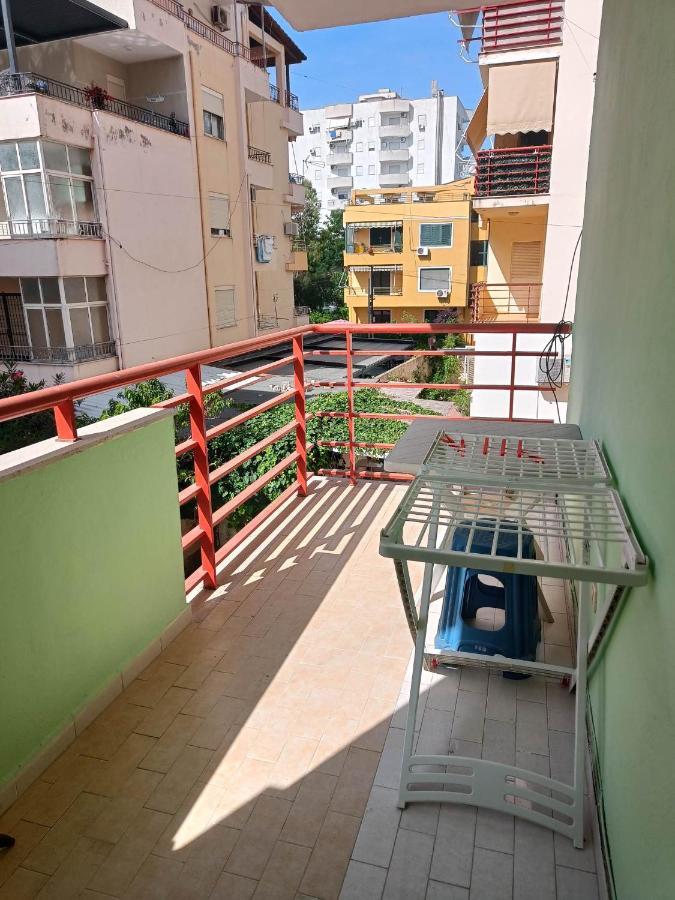 Aldom Apartments Durrës Exteriör bild