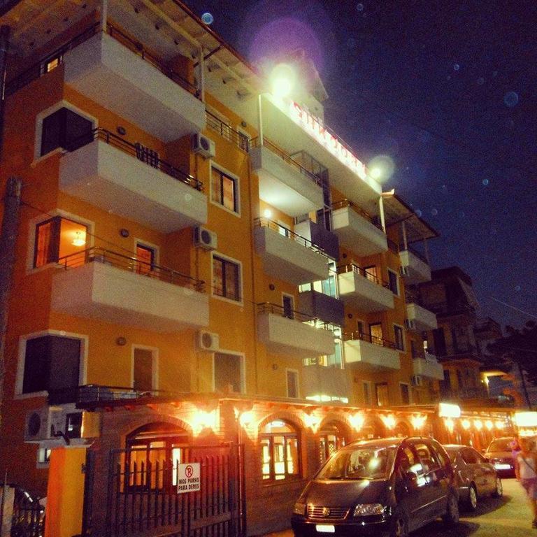 Aldom Apartments Durrës Exteriör bild
